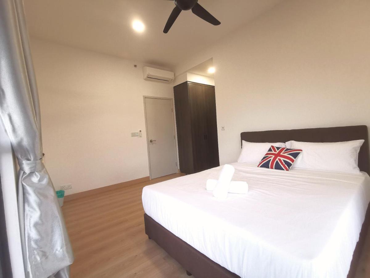Bell Family Suite @Sepang Kota Warisan Klia Екстериор снимка
