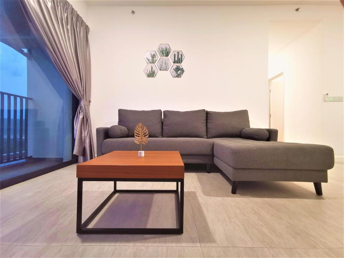 Bell Family Suite @Sepang Kota Warisan Klia Екстериор снимка