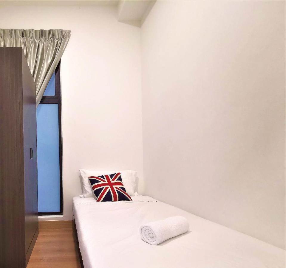 Bell Family Suite @Sepang Kota Warisan Klia Екстериор снимка