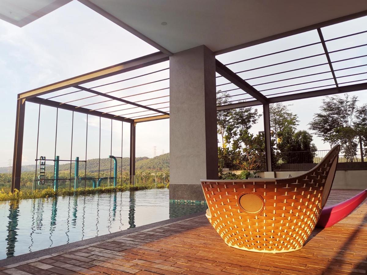 Bell Family Suite @Sepang Kota Warisan Klia Екстериор снимка