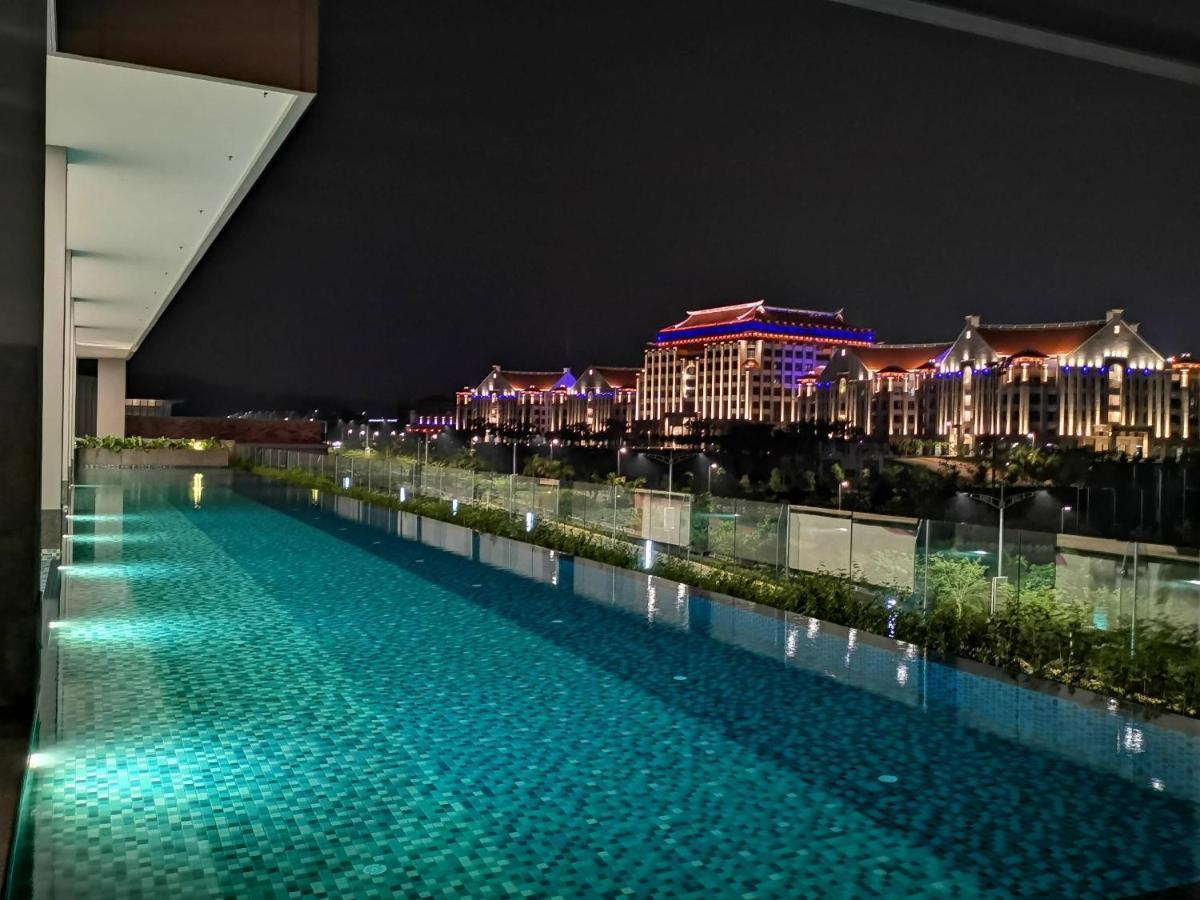 Bell Family Suite @Sepang Kota Warisan Klia Екстериор снимка